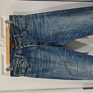 Jack and Jones jean with button fly. Size see measurement 29????